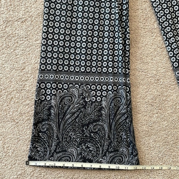 Faded Glory medium stretchy pants - Picture 3 of 9